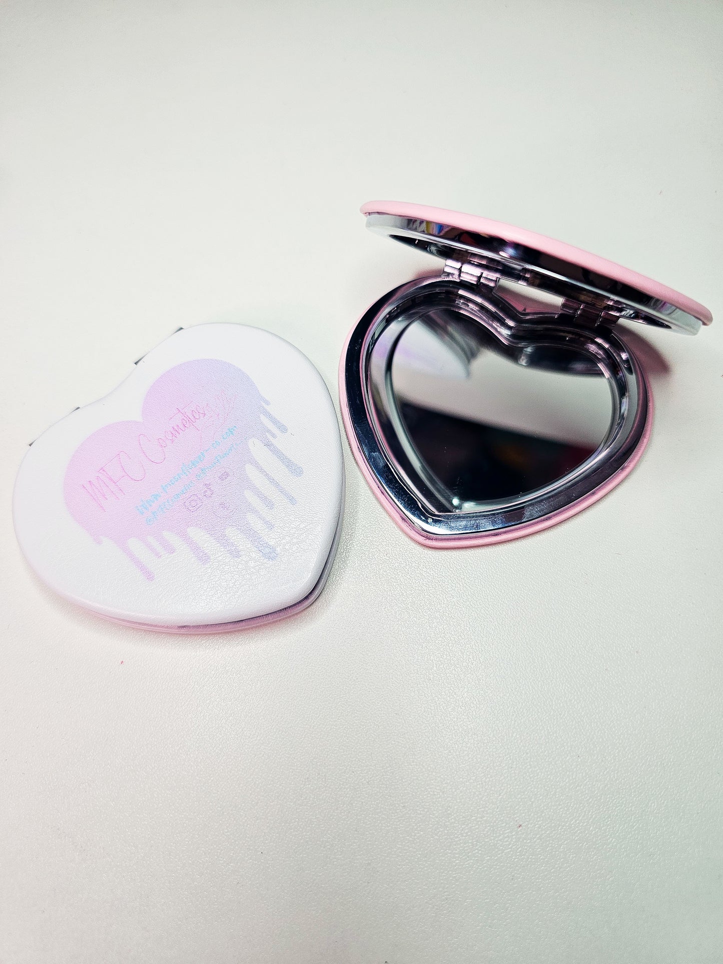 Heart Handheld Mirror