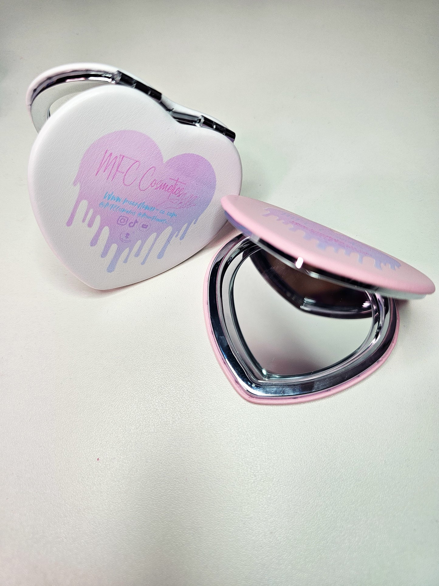 Heart Handheld Mirror